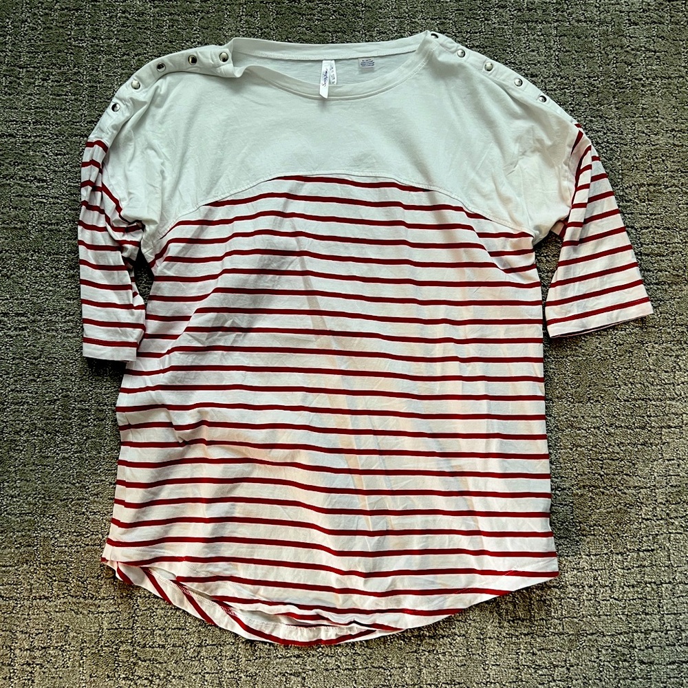 Seraphine red and white maternity shirt
